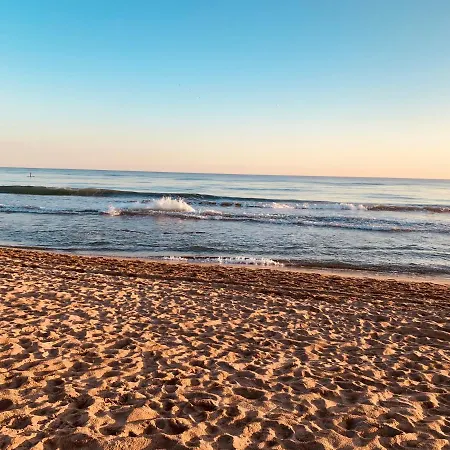 Playa Grande By Tropical (adults Only) Hotel Gavà