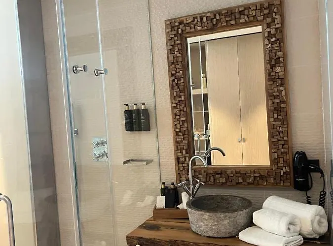 Playa Grande By Tropical (adults Only) Hotel Gavà