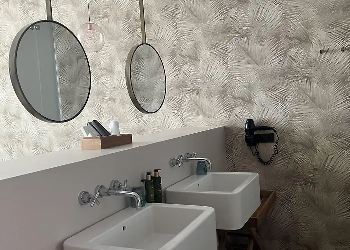 Playa Grande By Tropical (adults Only) Hotel Gavà